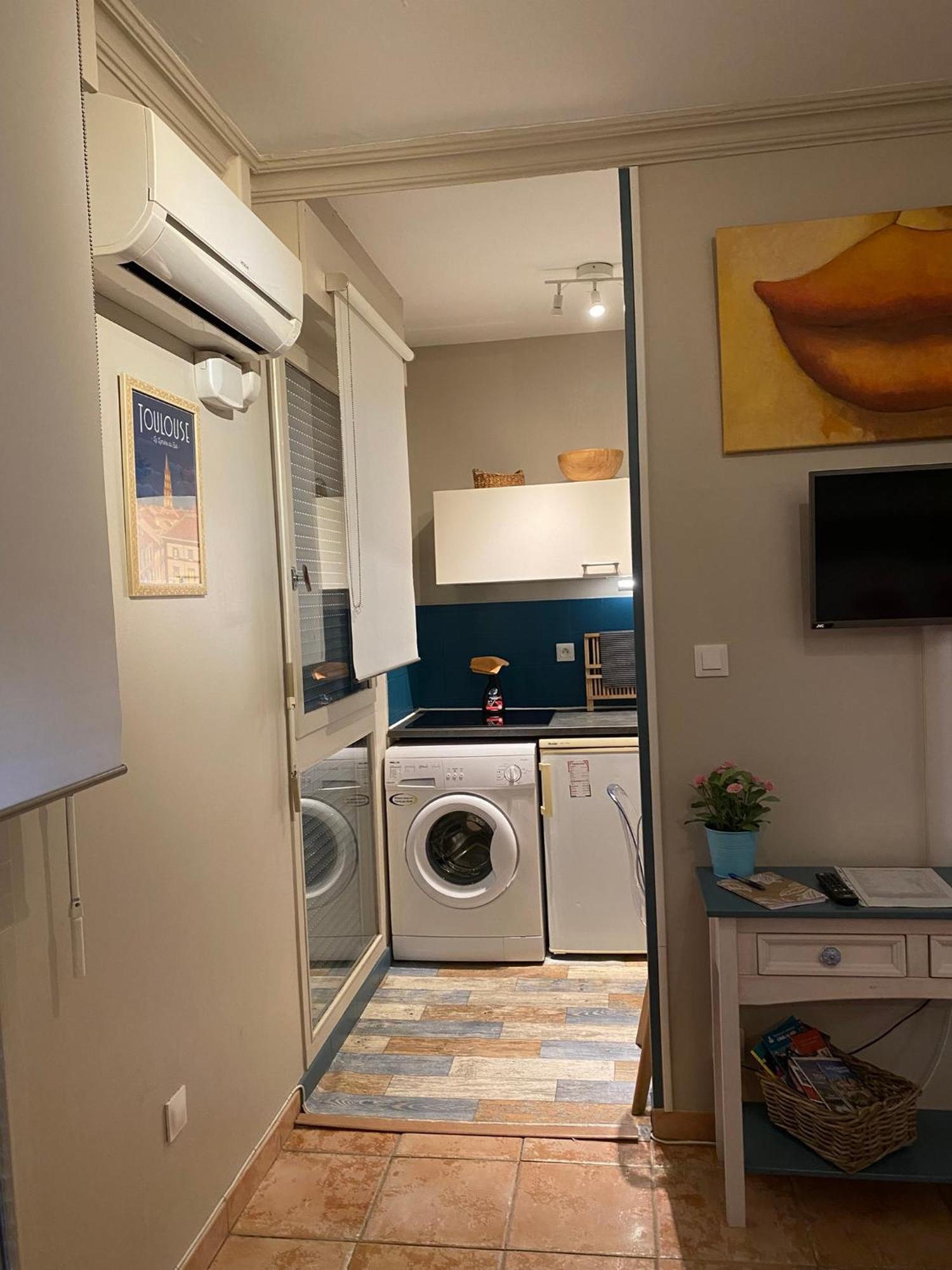 Апартаменты Meuble Tourisme Carmes 2 Etoiles, Entree Autonome,Wifi, Climatise, Petit Parking Prive Тулуза Экстерьер фото